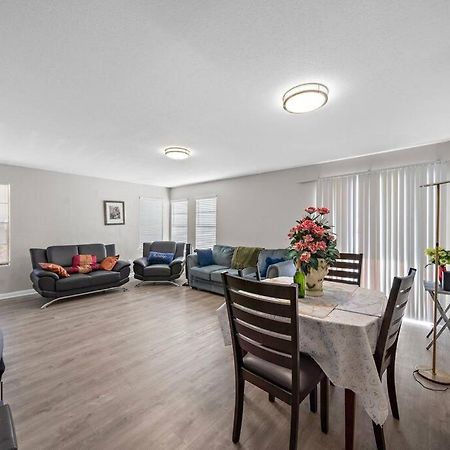 Cozy, Dedicated Workspace, Fast Wi-Fi Apartment Houston Exterior foto